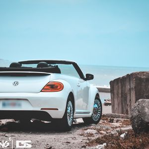 Preview wallpaper volkswagen beetle, cabriolet, white, sea