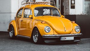 Preview wallpaper volkswagen beetle, volkswagen, car, yellow, retro