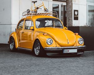 Preview wallpaper volkswagen beetle, volkswagen, car, yellow, retro