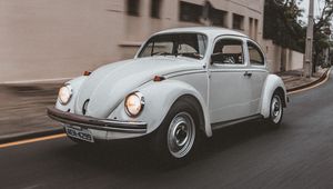 Preview wallpaper volkswagen beetle, volkswagen, car, white, retro, road