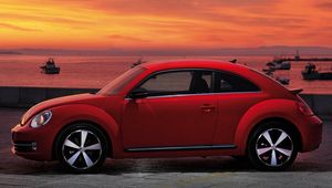 Preview wallpaper volkswagen, fusca, red, side view
