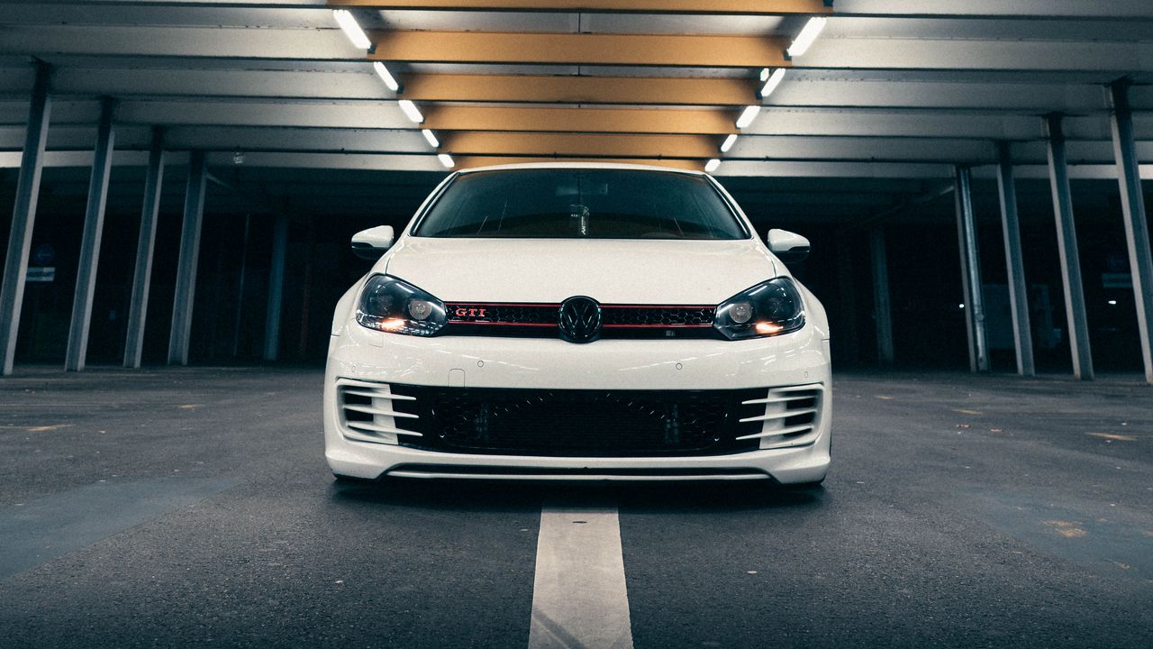 Wallpaper volkswagen golf gti, volkswagen, car, white, front view