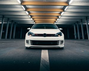 Preview wallpaper volkswagen golf gti, volkswagen, car, white, front view