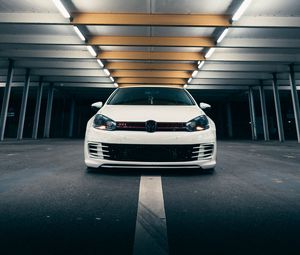 Preview wallpaper volkswagen golf gti, volkswagen, car, white, front view