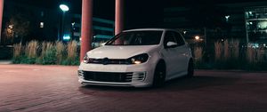 Preview wallpaper volkswagen golf gti, volkswagen, car, white, parking