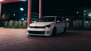 Preview wallpaper volkswagen golf gti, volkswagen, car, white, parking