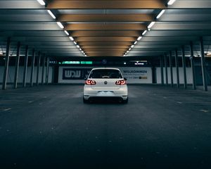 Preview wallpaper volkswagen golf gti, volkswagen, car, white, rear view