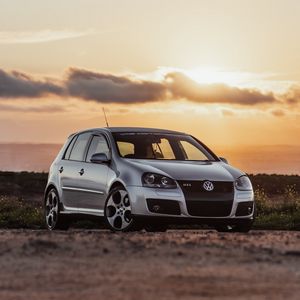 Preview wallpaper volkswagen golf mk5, volkswagen, car, front view, gray