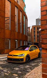 Preview wallpaper volkswagen golf mk5, volkswagen, car, front view, yellow