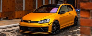 Preview wallpaper volkswagen golf mk5, volkswagen, car, front view, yellow