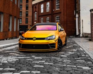 Preview wallpaper volkswagen golf, volkswagen, car, front view, yellow