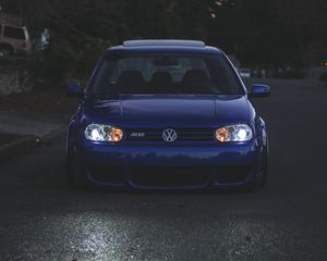 Preview wallpaper volkswagen golf, volkswagen, car, blue, front view