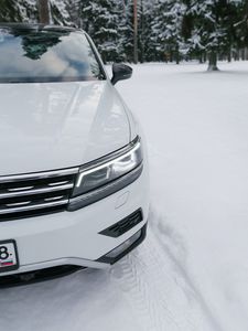 Preview wallpaper volkswagen tiguan, volkswagen, car, white, front view