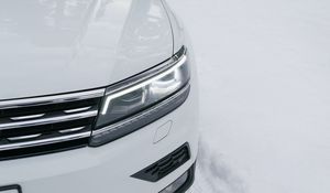 Preview wallpaper volkswagen tiguan, volkswagen, car, white, front view