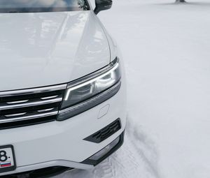 Preview wallpaper volkswagen tiguan, volkswagen, car, white, front view