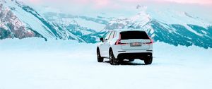 Preview wallpaper volvo xc60, volvo, car, suv, white, snow, mountains