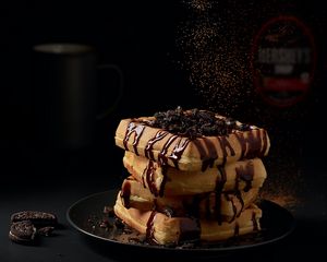 Preview wallpaper waffles, chocolate, powder, dessert