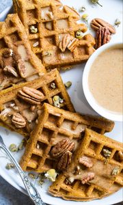 Preview wallpaper waffles, pastries, nuts, watering, dessert
