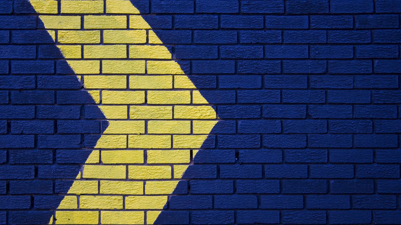 Wallpaper wall, brick, arrow, blue, yellow, pointer, direction