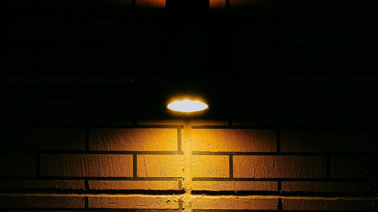 Wallpaper wall, brick, lamp, light, lighting, darkness