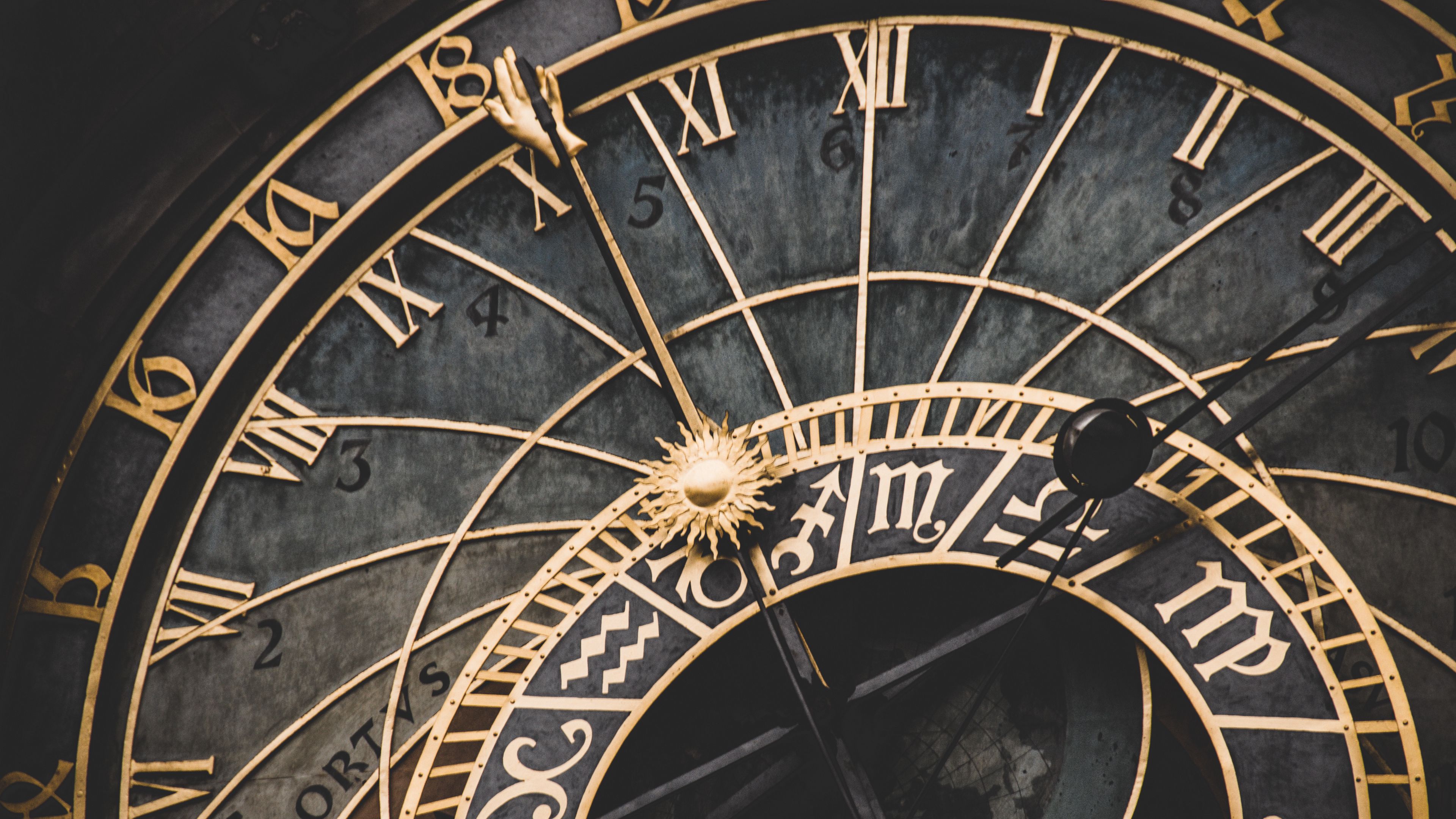 Gold Clock Images – Browse 114,729 Stock Photos, Vectors, and Video | Adobe  Stock