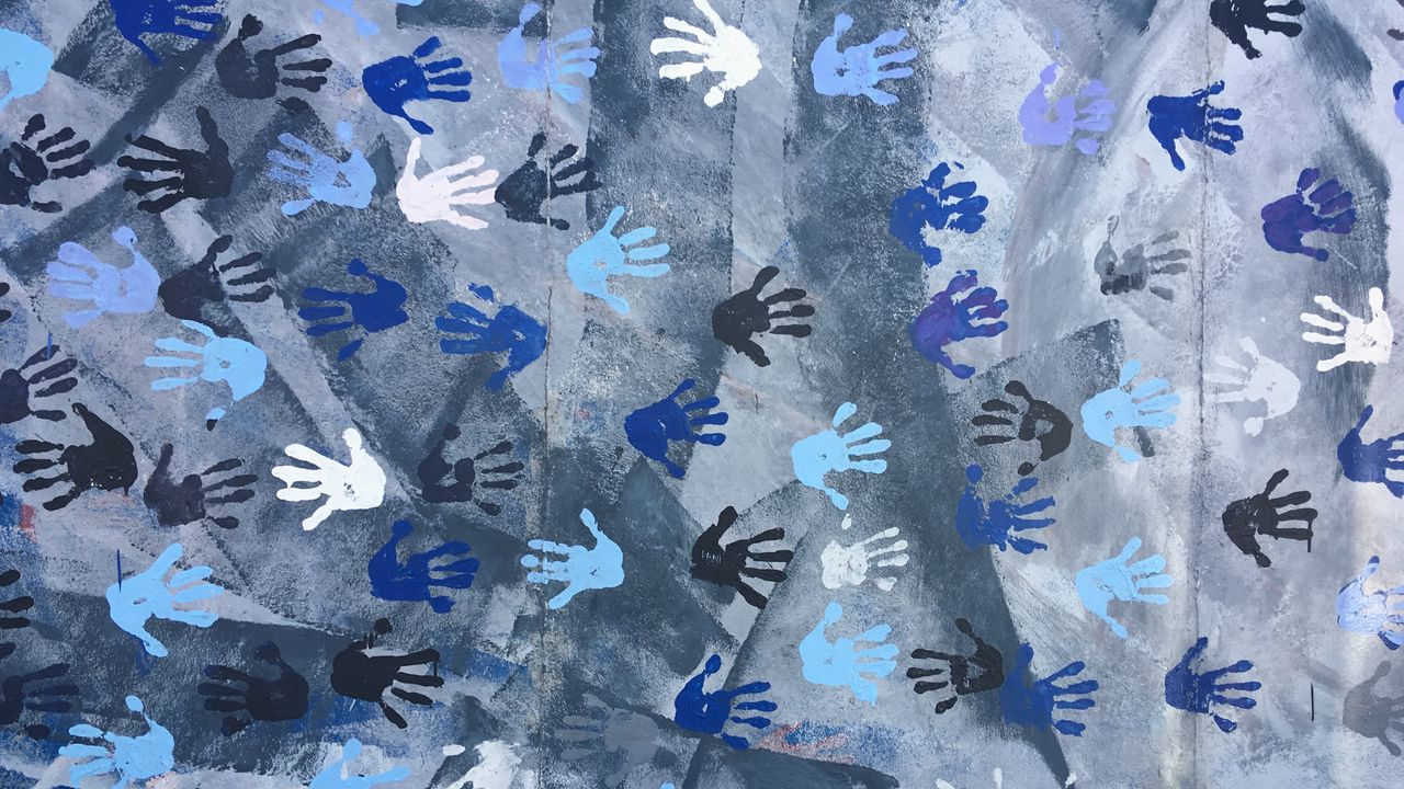Wallpaper wall, hands, prints, texture, blue