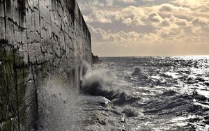Preview wallpaper wall, sea, waves, blows