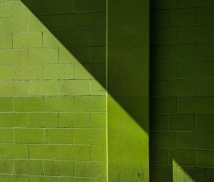 Preview wallpaper wall, shadow, bricks, green