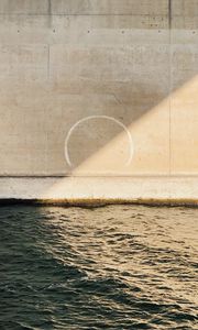 Preview wallpaper wall, water, waves, circle
