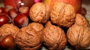 Preview wallpaper walnuts, hazelnuts, apples