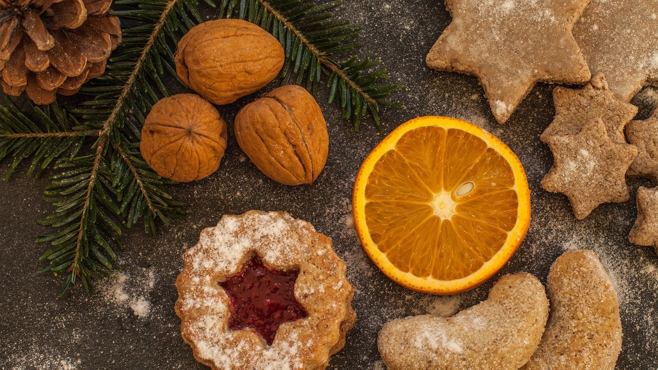 Wallpaper walnuts, pine cones, christmas, cookies, oranges