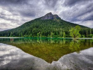 Preview wallpaper washington, rattlesnake ridge, lake, trees, landscape, mountain, reflection