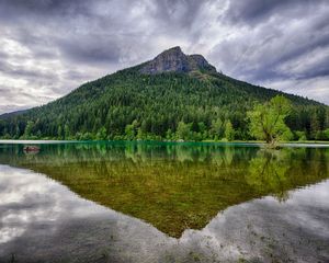 Preview wallpaper washington, rattlesnake ridge, lake, trees, landscape, mountain, reflection