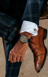 Preview wallpaper watch, hand, suit, boots, style