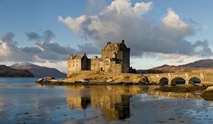 Preview wallpaper water, bridge, patrimony, castle, mountains