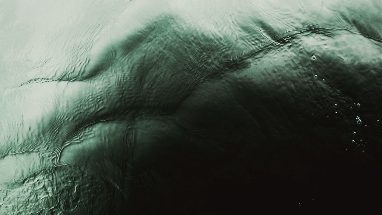 Wallpaper water, bubbles, ripples