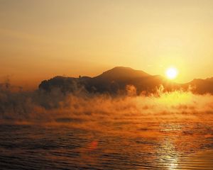 Preview wallpaper water, fog, morning, evaporation, rising, dawn