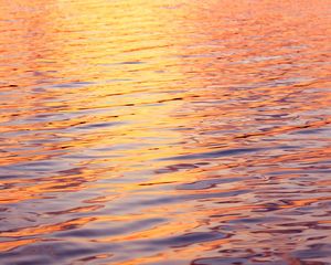 Preview wallpaper water, glare, ripples, sunset, waves