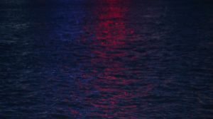Preview wallpaper water, glare, waves, reflection, dark