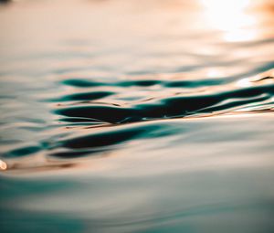 Preview wallpaper water, macro, surface, light, blur