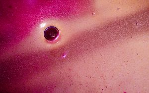 Preview wallpaper water, oil, glare, macro, pink