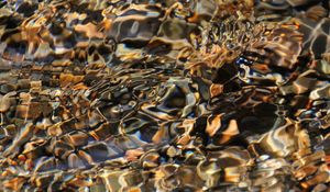 Preview wallpaper water, pebbles, stones, underwater, glare
