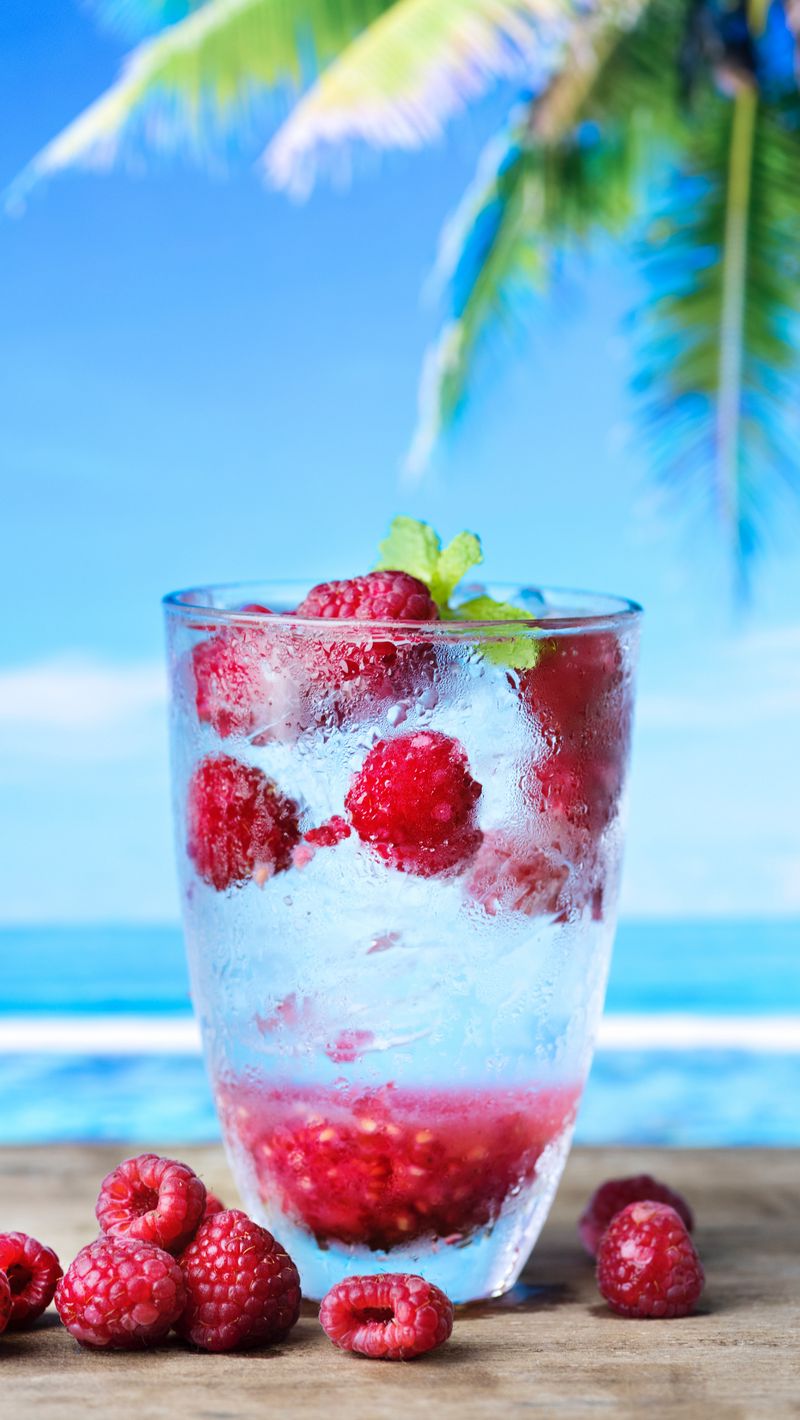 Download wallpaper 800x1420 water, raspberry, drink, ice, drops, summer  iphone se/5s/5c/5 for parallax hd background