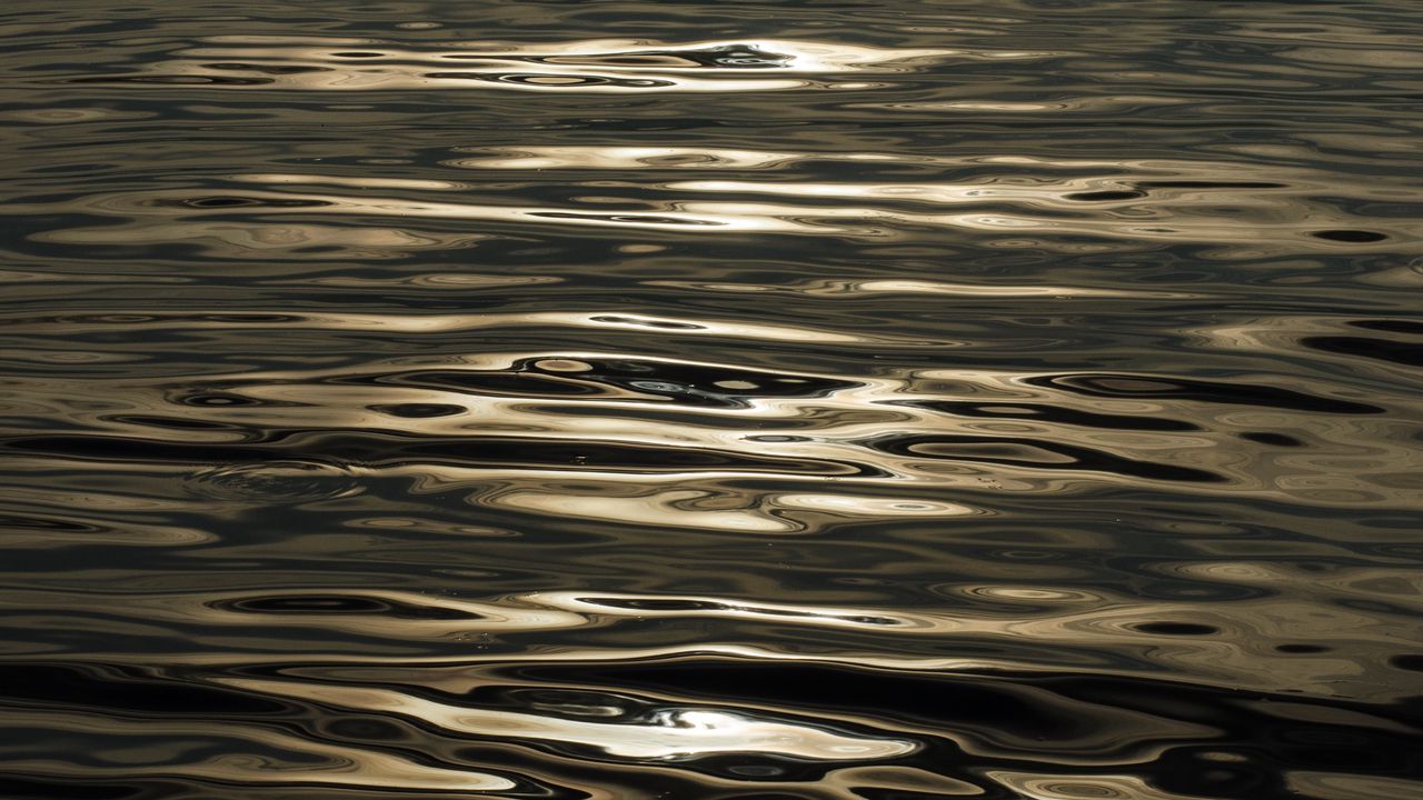 Wallpaper water, ripples, glare, sea, dark