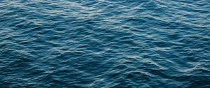 Preview wallpaper water, ripples, sea, waves, surface, shine