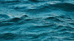 Preview wallpaper water, ripples, waves, blur, sea