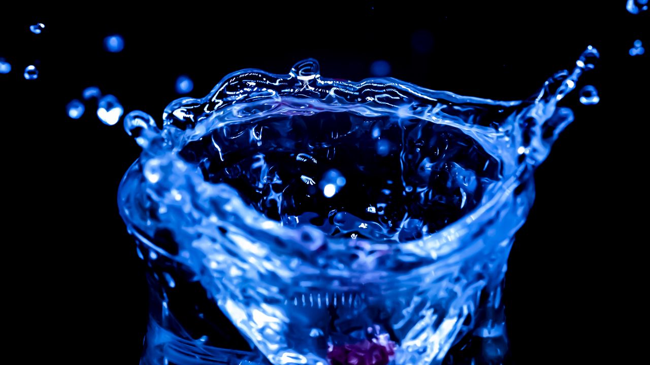 Wallpaper water, splash, drop, macro, blue