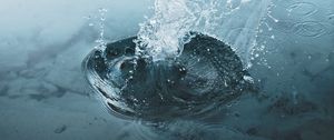 Preview wallpaper water, spray, reflection
