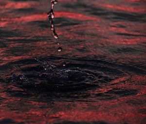 Preview wallpaper water, spray, stream, drops, waves