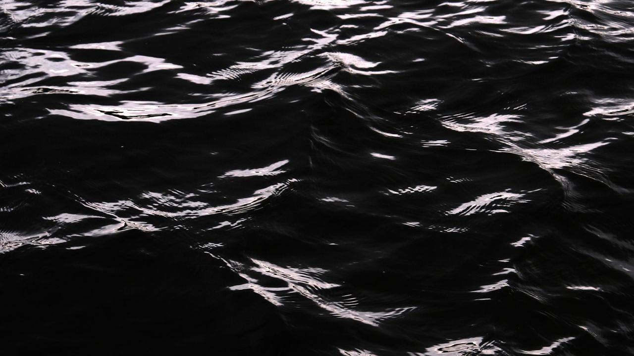Wallpaper water, waves, black and white, black